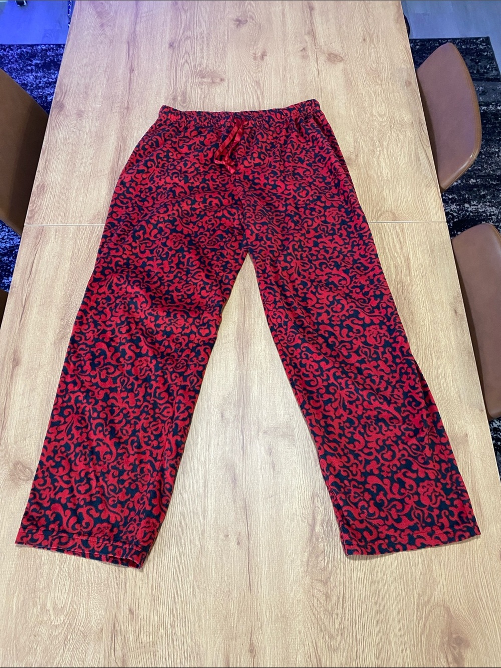 Liz Claiborne Red and Black Swirl Print Joggers
